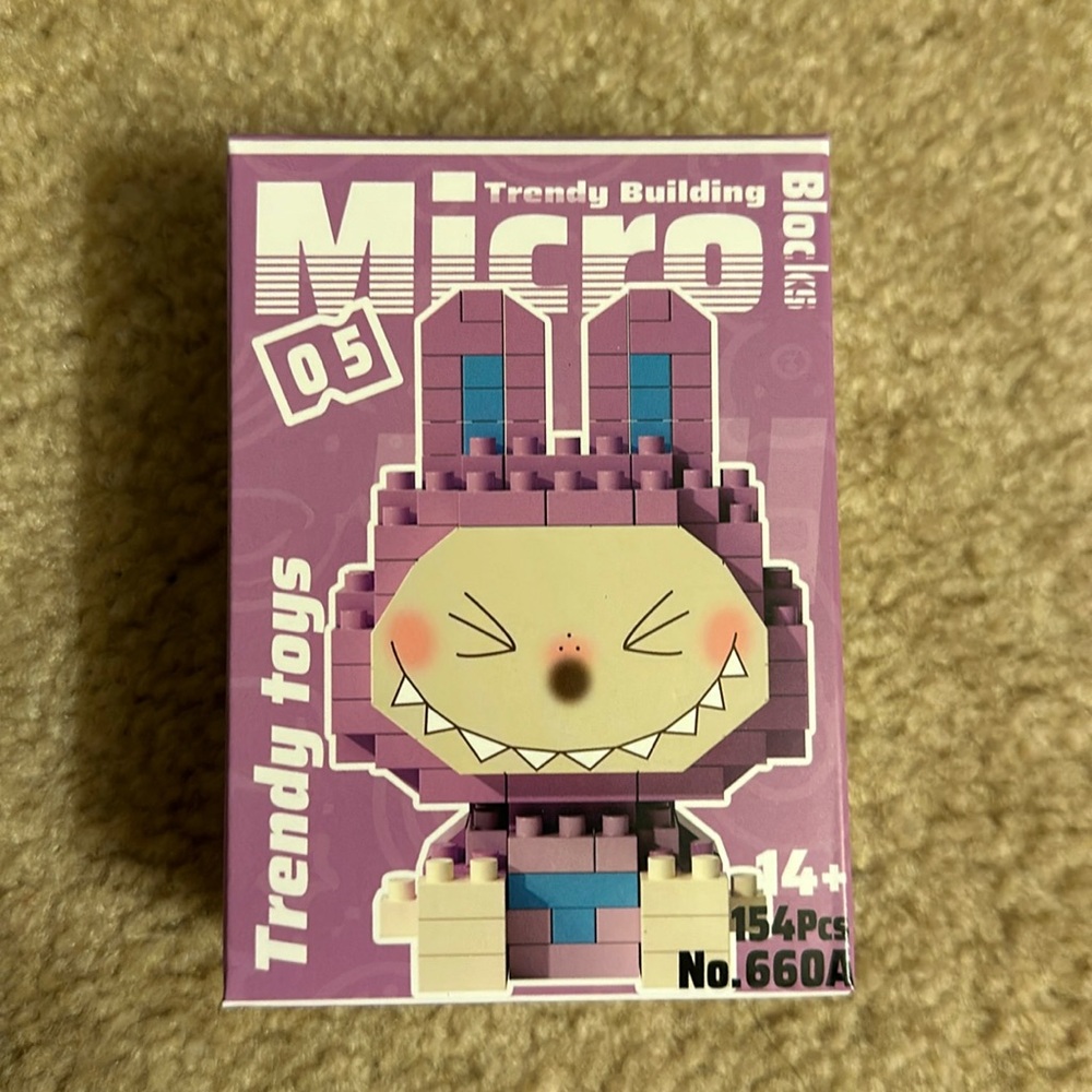 Micro Trending Building Blocks: Purple Labubu